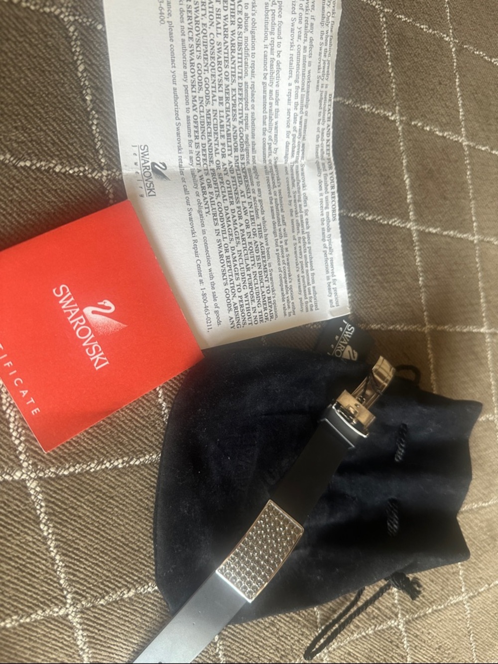 NWT Vintage Swarovski Black translucent rubber bracelet with Pavé Crystal Clasp - Picture 8 of 12